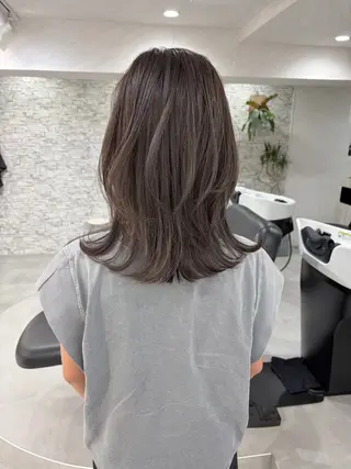 ミディアム カラー 髪質改善will hairdesignのヘアスタイル