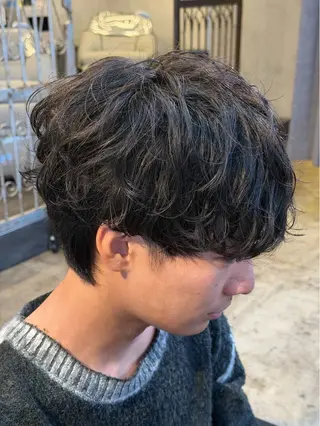 ショート パーマ メンズ shiho/レイヤー /透明感カラーのヘアスタイル