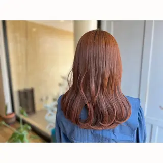ロング カラー ツキダテ ユイのヘアスタイル