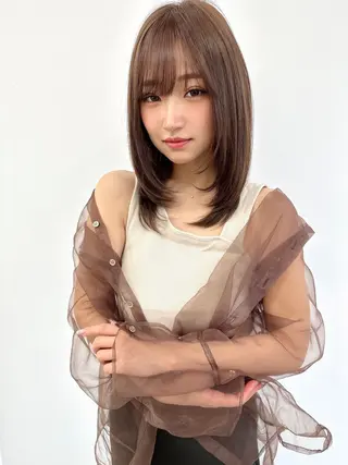 ミディアム カラー vince. moekoのヘアスタイル