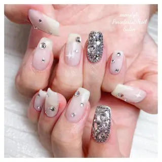 ミディアム ネイル 🐾enen style 🐾のネイルデザイン