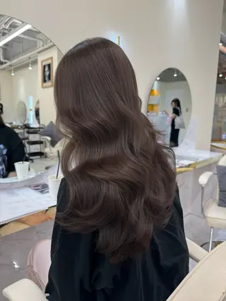 セミロング カラー ヘアアレンジ 髪質改善×レイヤー 🫧松野力也のヘアスタイル