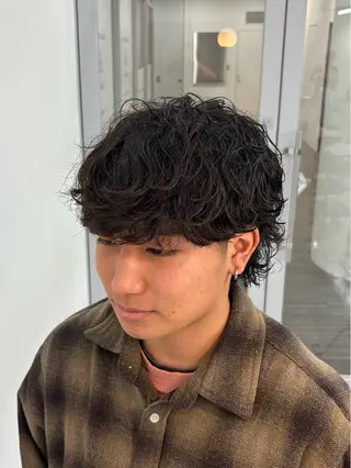 パーマ メンズ メンズスタイリスト✨ 助川龍哉のヘアスタイル