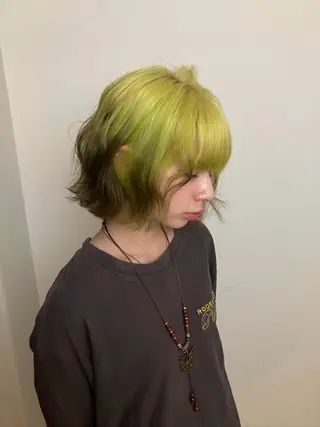 ショート カラー Hanaka🪷 ニュアンス×レイヤーのヘアスタイル