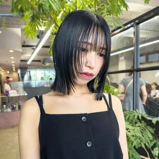 ミディアム カラー 岡本康平/ケアブリ ーチ/酸性ストレートのヘアスタイル