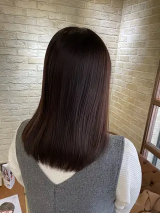 ミディアム 河上 麻衣/白髪ぼかしのヘアスタイル
