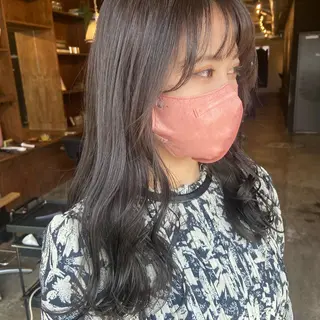 ロング カラー 透け感カラー/ momo🦕のヘアスタイル