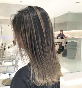 セミロング レイズ 立川のヘアスタイル