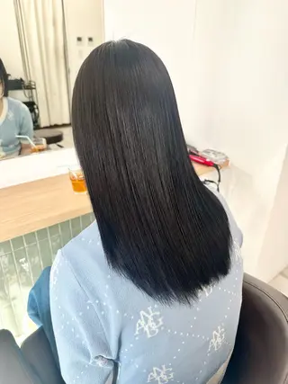 ミディアム カラー ブリーチなし/レイヤ ー特化🌈Tommyのヘアスタイル