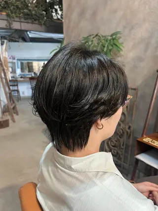 ショート パーマ 牛尾 綾花のヘアスタイル