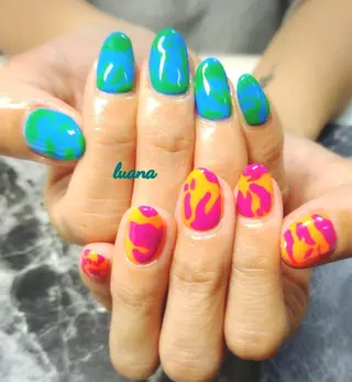 ネイル LUANA TAKAHASHIのネイルデザイン