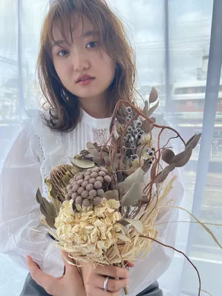 ミディアム カラー 安村 葵稀のヘアスタイル