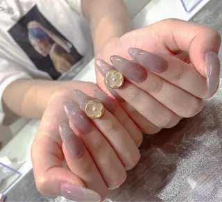 ネイル I-nailロング /ワンホン/キラキラのネイルデザイン