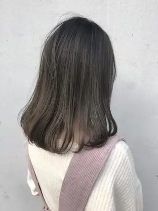 ミディアム カラー ボブ・レイヤーカット 吉敷航一のヘアスタイル