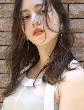 セミロング カラー パーマ Lino by hoNuaのヘアスタイル