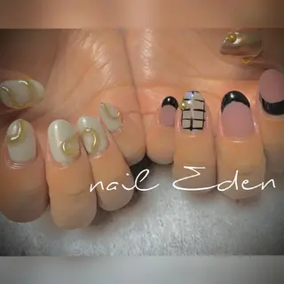 ネイル Eden ♾️のネイルデザイン