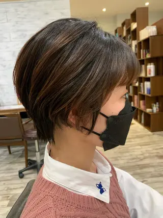 ショート 大人レイヤー×艶髪 小久保　春暁のヘアスタイル