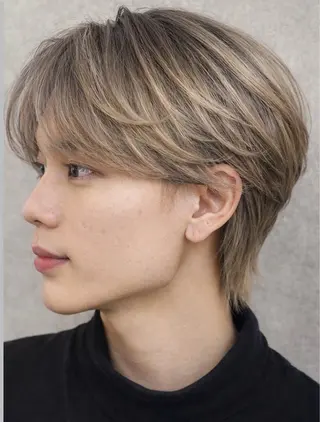 ショート カラー メンズ 曲がる縮毛/ブリーチ カラー京介のヘアスタイル