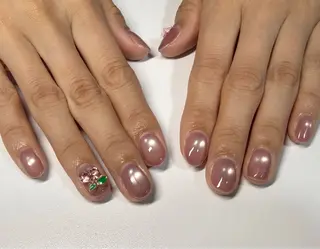 ネイル Moeka ✴︎のネイルデザイン