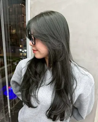 ロング カラー レディースカラー✨ urara渋谷のヘアスタイル