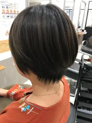 ショート 大人女性に寄り添う 髪質改善サロンのヘアスタイル