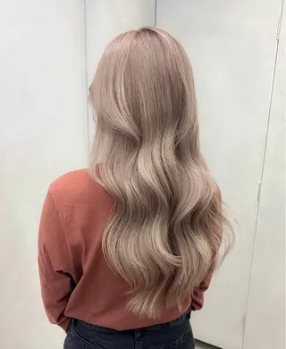 ロング sera 🎀ベージュのヘアスタイル