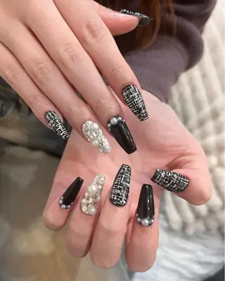 ネイル Nail salon Rhonaのネイルデザイン