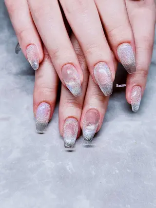 ネイル ISA_ BELLAのネイルデザイン