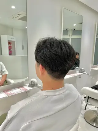 メンズ ✨フェザーパーマ✨ スパイキー✨星野拓磨のヘアスタイル