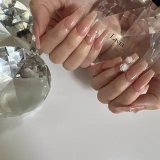 ネイル lavia🖤 ayumiのネイルデザイン