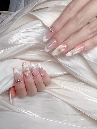 ネイル &ME Momoのネイルデザイン