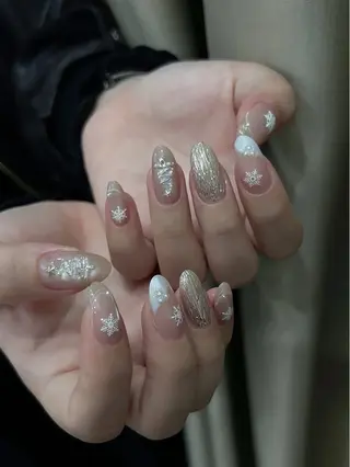 ネイル T. Leeのネイルデザイン
