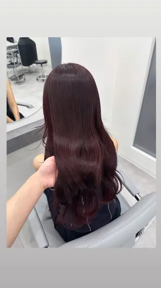 ロング カラー YOSHINO AIKOのヘアスタイル