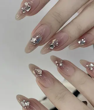 ネイル Pure&Rich Nailのネイルデザイン