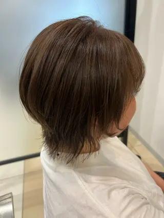 ショート LiTA 友田未来のヘアスタイル