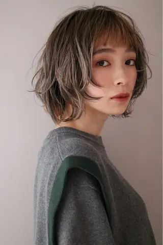 ショート カラー ooitヨシダ ミナミのヘアスタイル