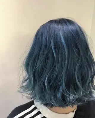 ミディアム カラー MYA 🤍kanaのヘアスタイル