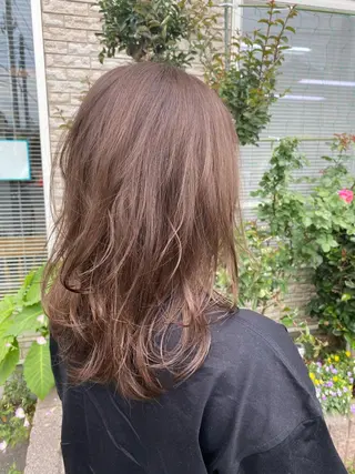 セミロング 永沼 真依のヘアスタイル