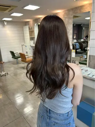 ロング カラー 西岡 英菜のヘアスタイル