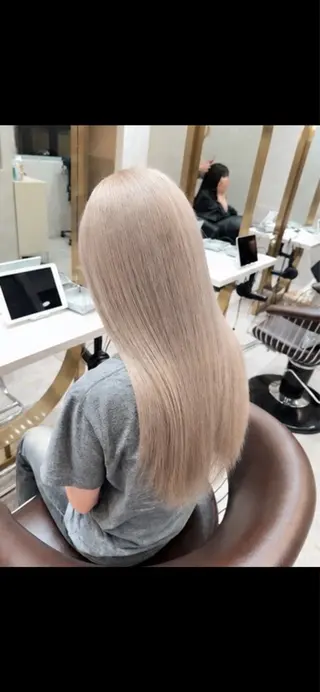 カラー Rio /ハイトーン /透明感カラーのヘアスタイル