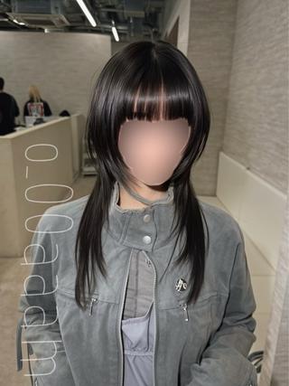 ロング カラー ウルフカット レイヤーカットのヘアスタイル