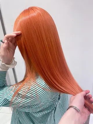 ロング カラー 圷 唯良のヘアスタイル