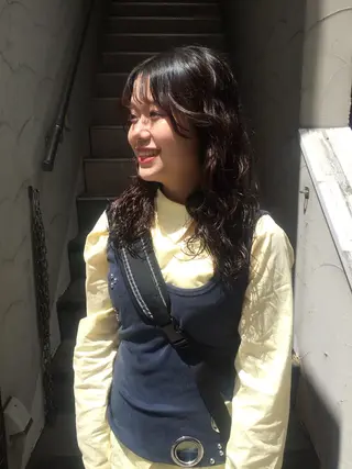 ロング パーマ 杏華レイヤー/ パーマ/ハイトーンのヘアスタイル