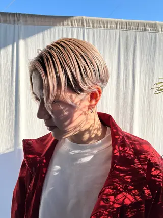 ショート カラー 佐藤 聖音のヘアスタイル