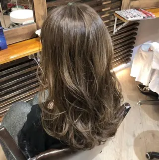 カラー ロング 韓国風レイヤーカット 上手く丁寧早い/マツのヘアスタイル