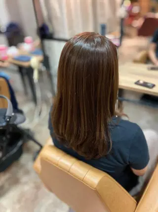 セミロング カラー ERIKO Tのヘアスタイル