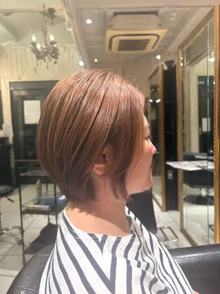 ショート 松井 悠希のヘアスタイル