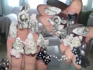 ネイル ꒰ঌheaven໒꒱ chieのネイルデザイン