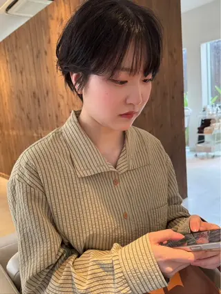 ショート 横溝 玲香のヘアスタイル