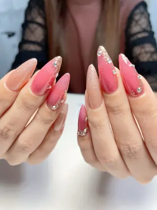 ネイル Mione_ Sonのネイルデザイン